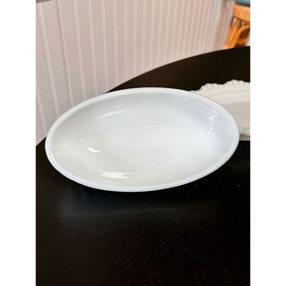 Vintage Fenton White Hobnail Milk Glass Butter Dish and Lid - Picture 2 of 7